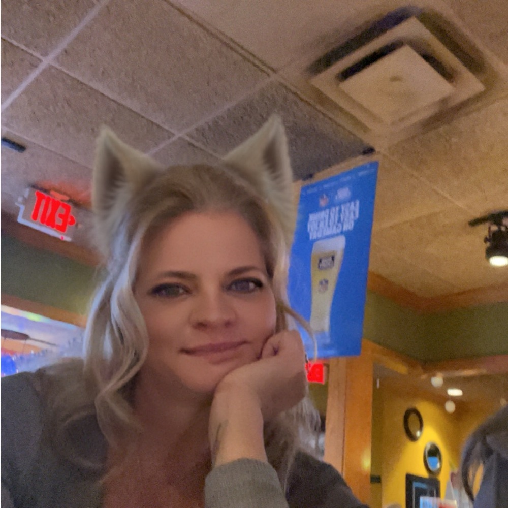 Meet your Posher, Misti